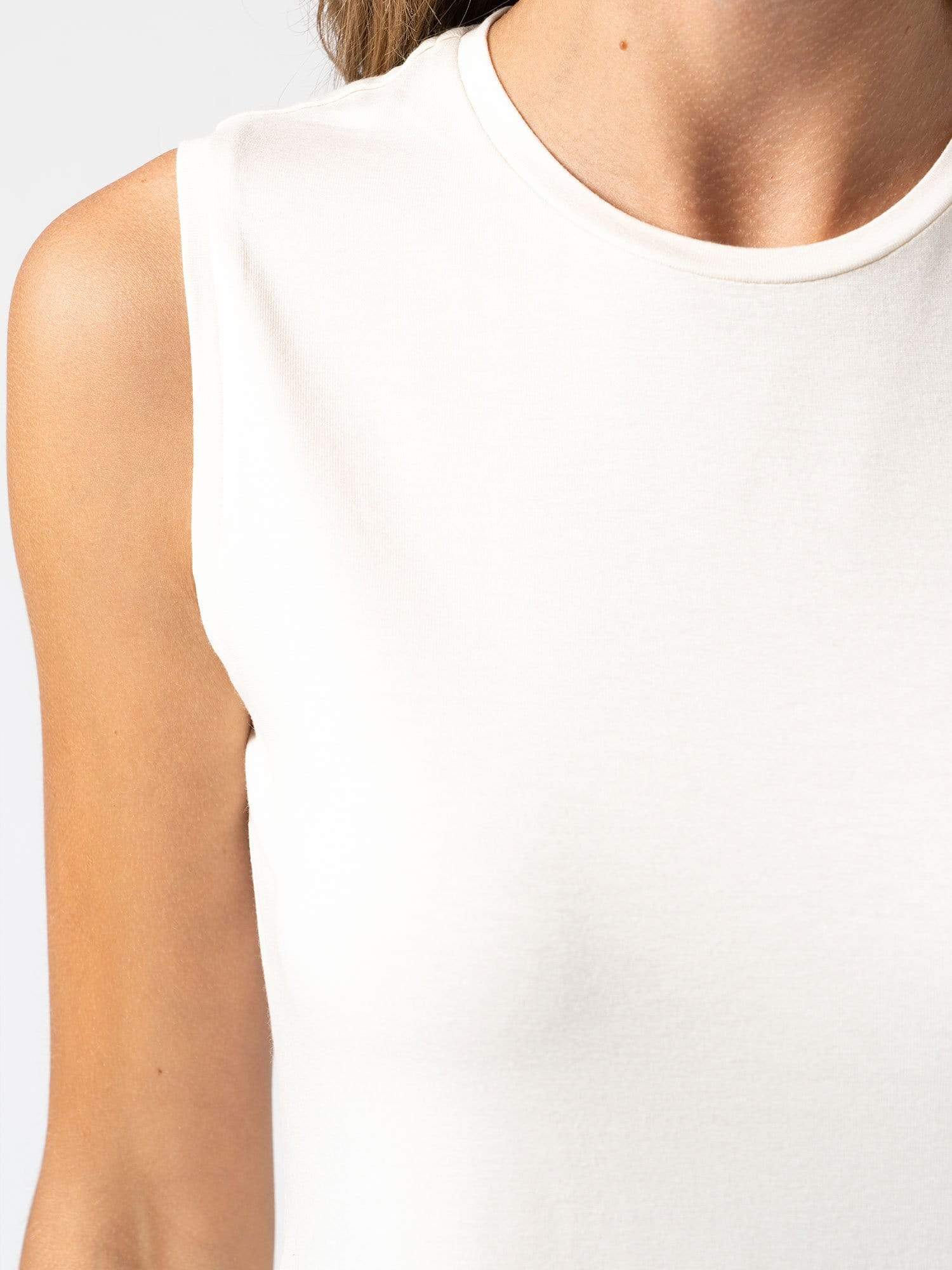 Women's Sleeveless Summer Tank Cream Cotton | Saint and Sofia® Europe